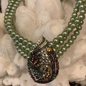 Heidi Daus green pearls & Swarovski crystal